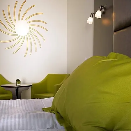 Boutique Bellevue / Basel 3* رينفيلدن