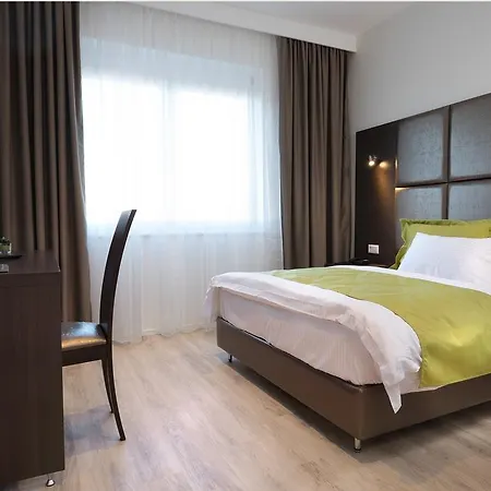 Boutique Bellevue / Basel فندق رينفيلدن